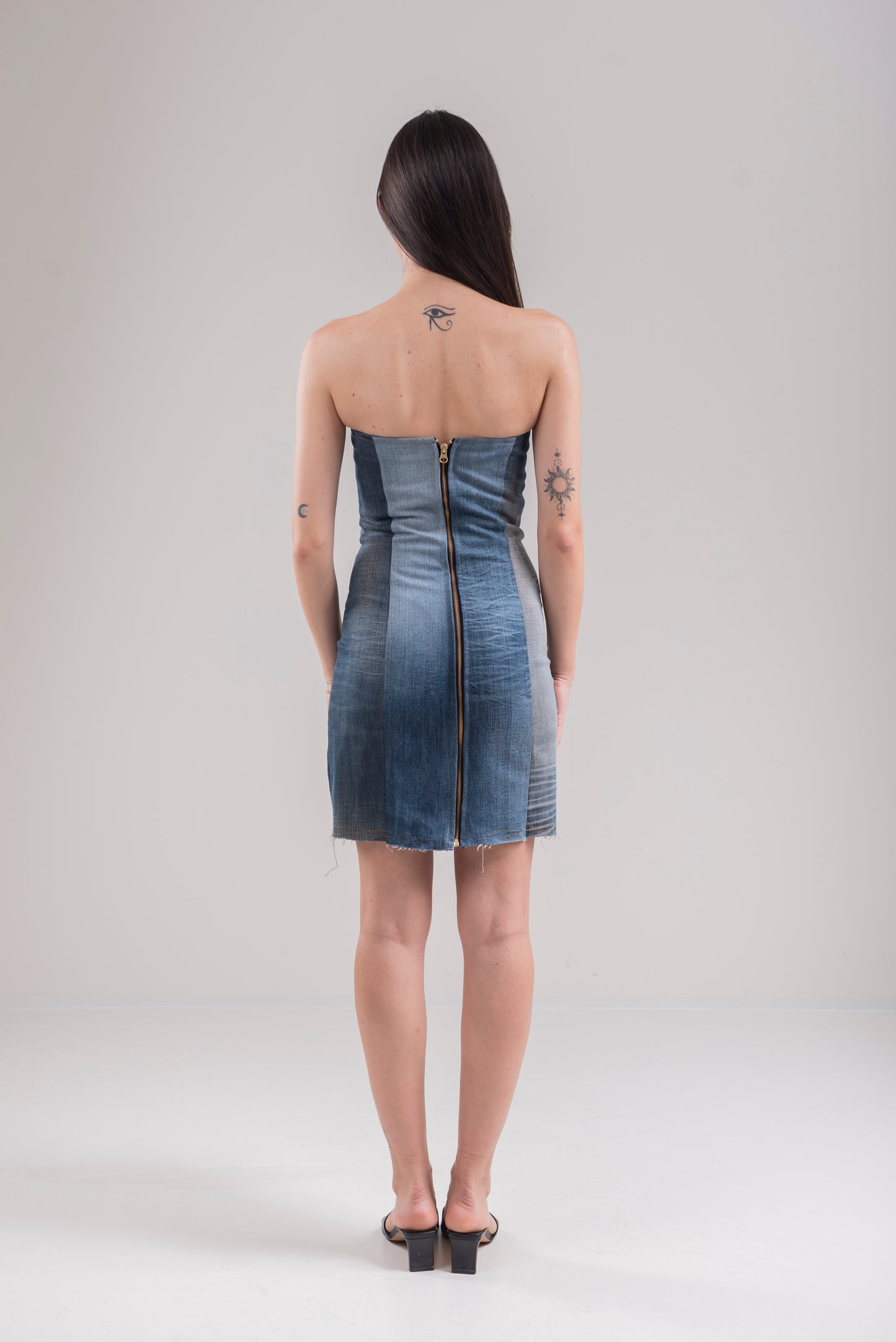 ABITO TUBINO STILE CORSETTO