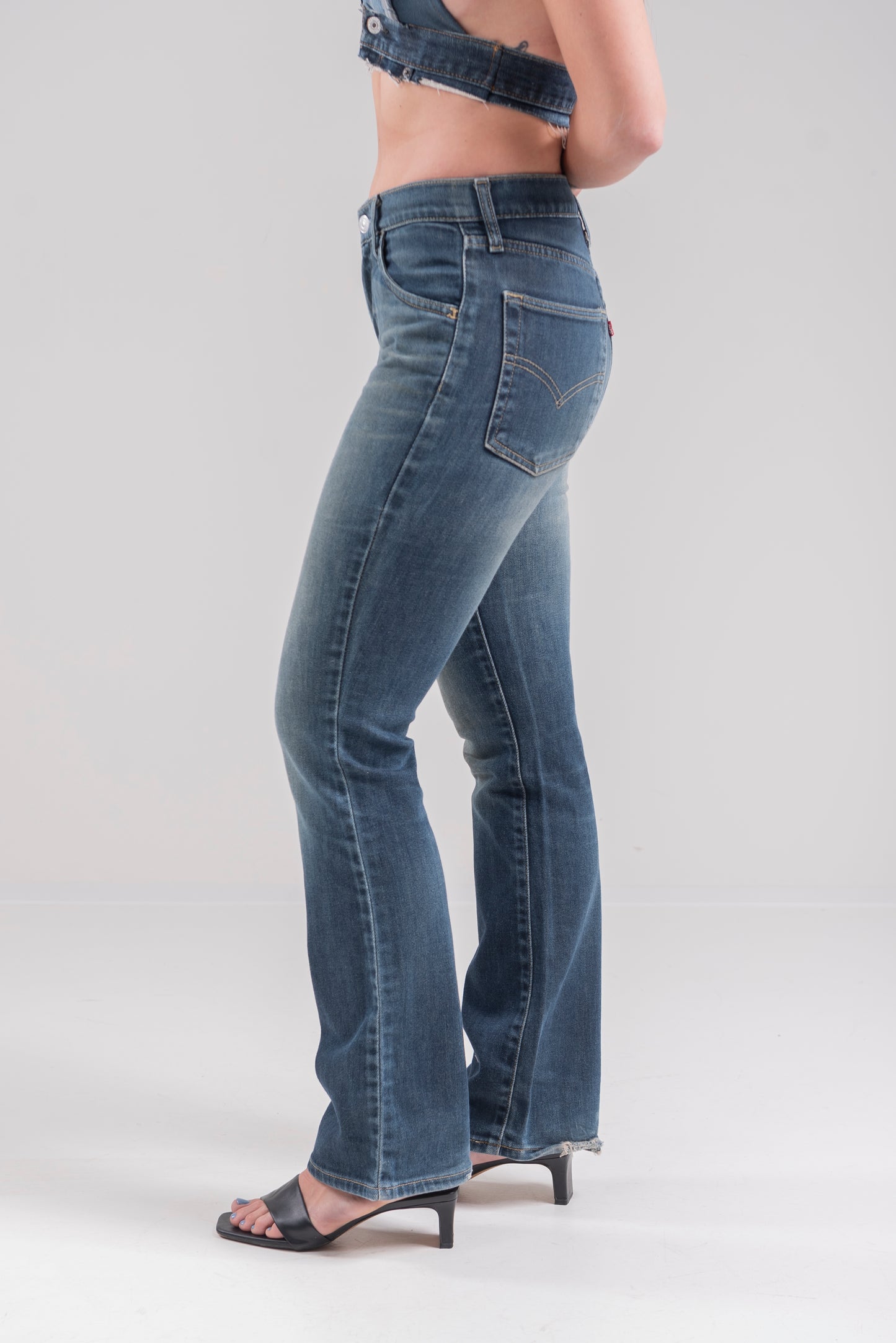 LEVI’S VINTAGE WASH