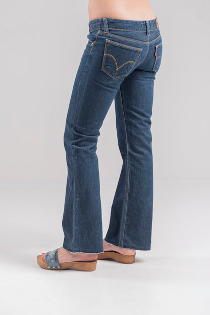 LEVI’S VINTAGE 572 REMADE