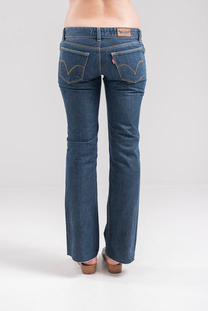 LEVI’S VINTAGE 572 REMADE